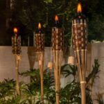 Cómo elegir y utilizar antorchas para jardín para embellecer tu espacio exterior